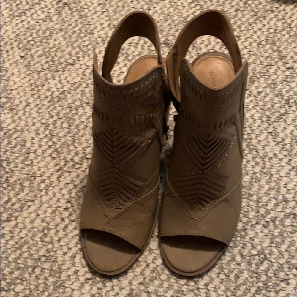 Universal Thread Heel